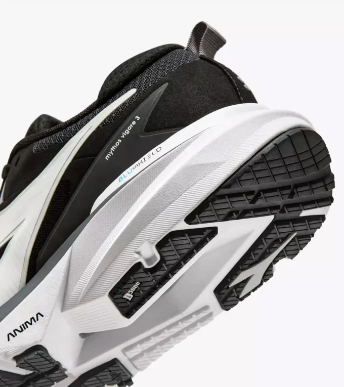 Mythos Blushield Vigore 3 Wide Running shoe with wide fit – Stability and protection Mythos Blushield Vigore 3 Wide Running shoe with wide fit – Stability and protection