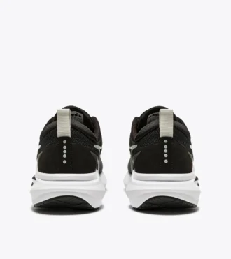 Mythos Blushield Vigore 3 Wide W Running shoe with a wide fit – Stability and protection