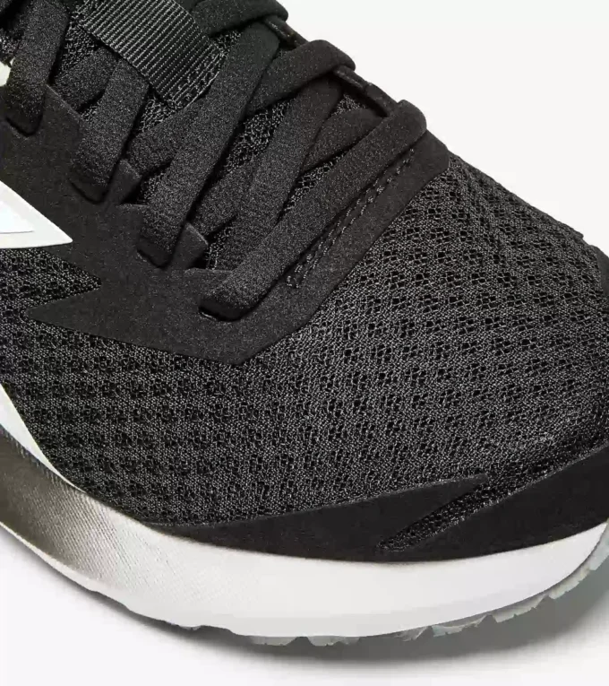 Mythos Blushield Vigore 3 Wide W Running shoe with a wide fit – Stability and protection Mythos Blushield Vigore 3 Wide W Running shoe with a wide fit – Stability and protection
