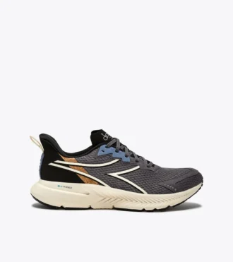 Mythos Blushield Volo 4 2030 Running shoe – Crafted from materials with reduced environmental impact