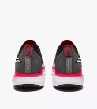Mythos Blushield Volo 4 Running shoe – Stability and lightness