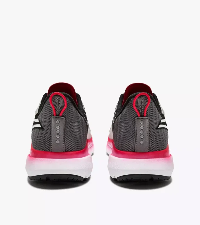 Mythos Blushield Volo 4 Running shoe – Stability and lightness