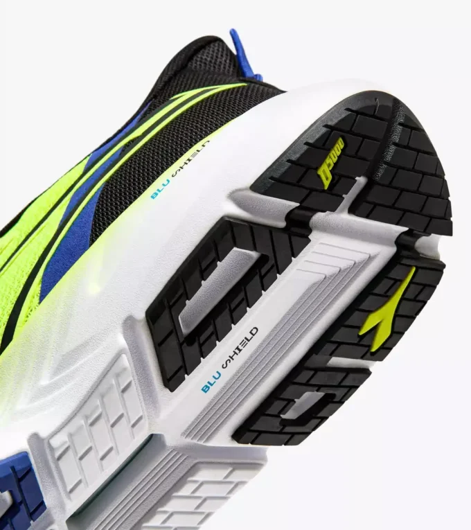 Mythos Blushield Volo 4 Running shoe – Stability and lightness