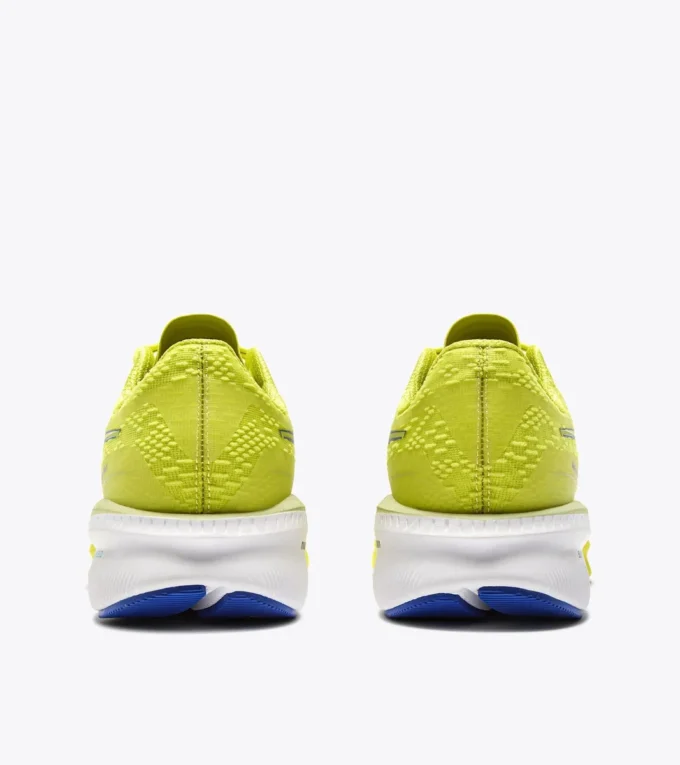 Mythos Blushield Volo 5 Running shoe – Stability and lightness