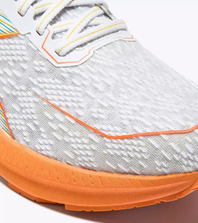 Mythos Blushield Volo 5 Running shoe – Stability and lightness
