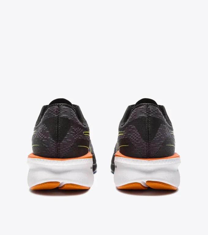 Mythos Blushield Volo 5 Running shoe – Stability and lightness Mythos Blushield Volo 5 Running shoe – Stability and lightness
