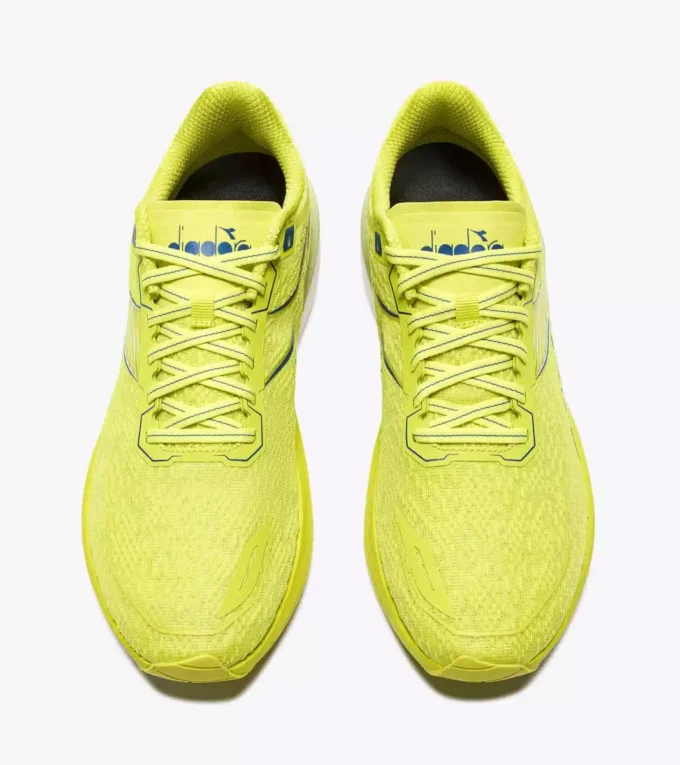 Mythos Blushield Volo 5 Running shoe – Stability and lightness