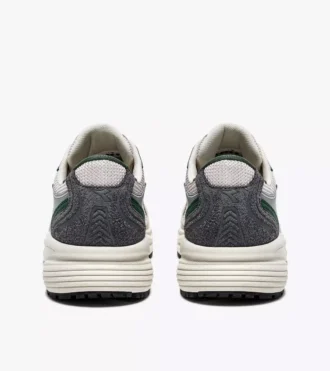 Mythos Star Sports sneakers