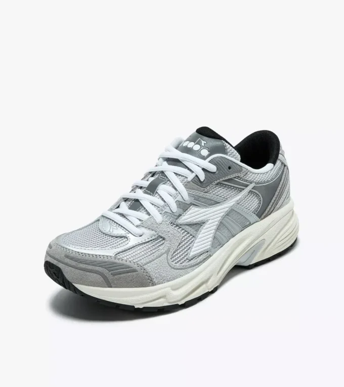 Mythos Star Sports sneakers