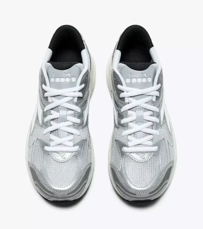 Mythos Star Sports sneakers