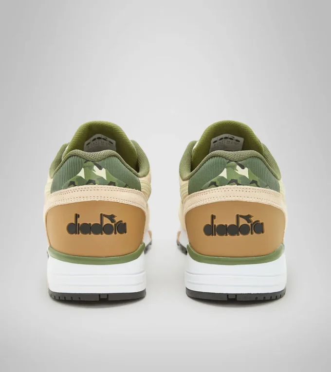 N9002 Sports shoes