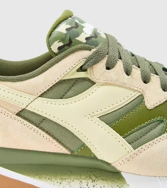 N9002 Sports shoes