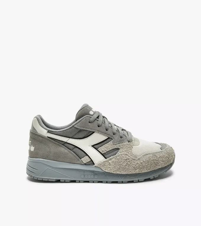 N902 Hairy Suede Sporty sneakers – Gender neutral