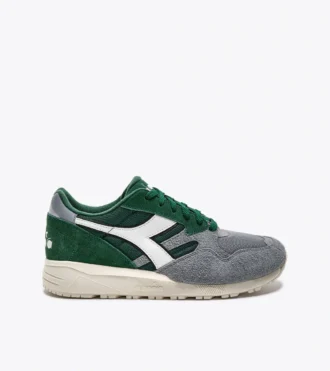 N902 Hairy Suede Sporty sneakers – Gender neutral N902 Hairy Suede Sporty sneakers – Gender neutral