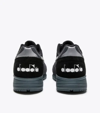 N902 Hairy Suede Sporty sneakers – Gender neutral N902 Hairy Suede Sporty sneakers – Gender neutral