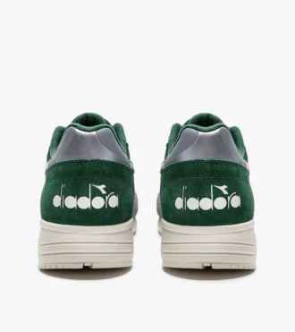 N902 Hairy Suede Sporty sneakers – Gender neutral N902 Hairy Suede Sporty sneakers – Gender neutral