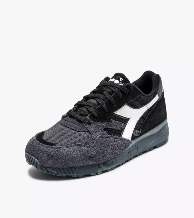 N902 Hairy Suede Sporty sneakers – Gender neutral