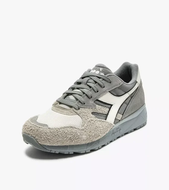N902 Hairy Suede Sporty sneakers – Gender neutral