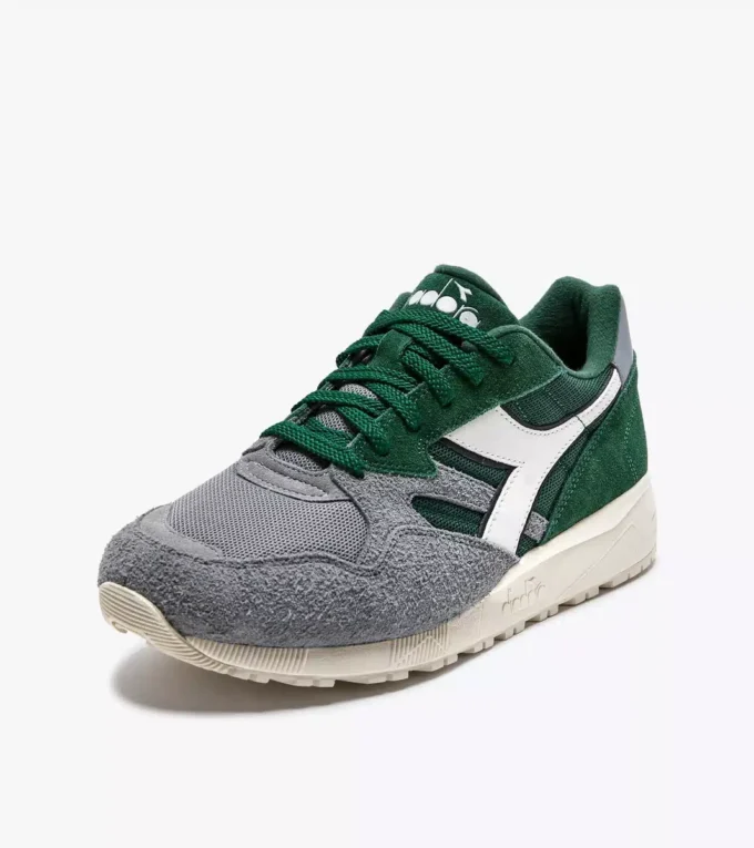 N902 Hairy Suede Sporty sneakers – Gender neutral N902 Hairy Suede Sporty sneakers – Gender neutral