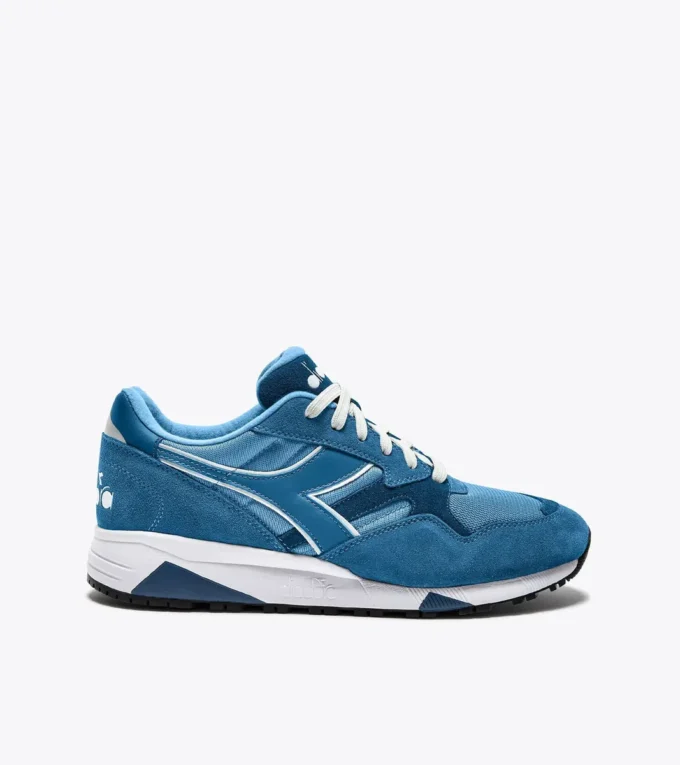 N902 Sporty sneakers N902 Sporty sneakers