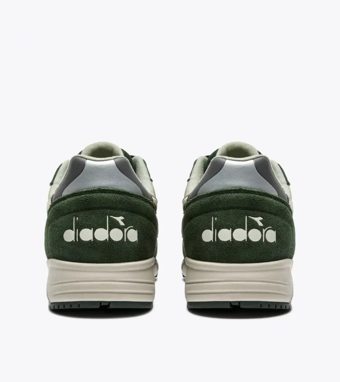 N902 Sporty sneakers N902 Sporty sneakers