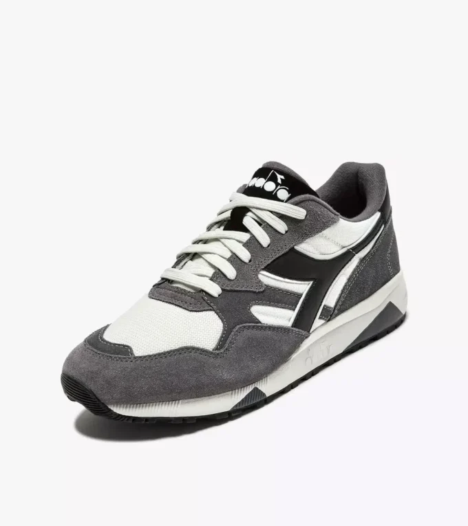 N902 Sporty sneakers N902 Sporty sneakers
