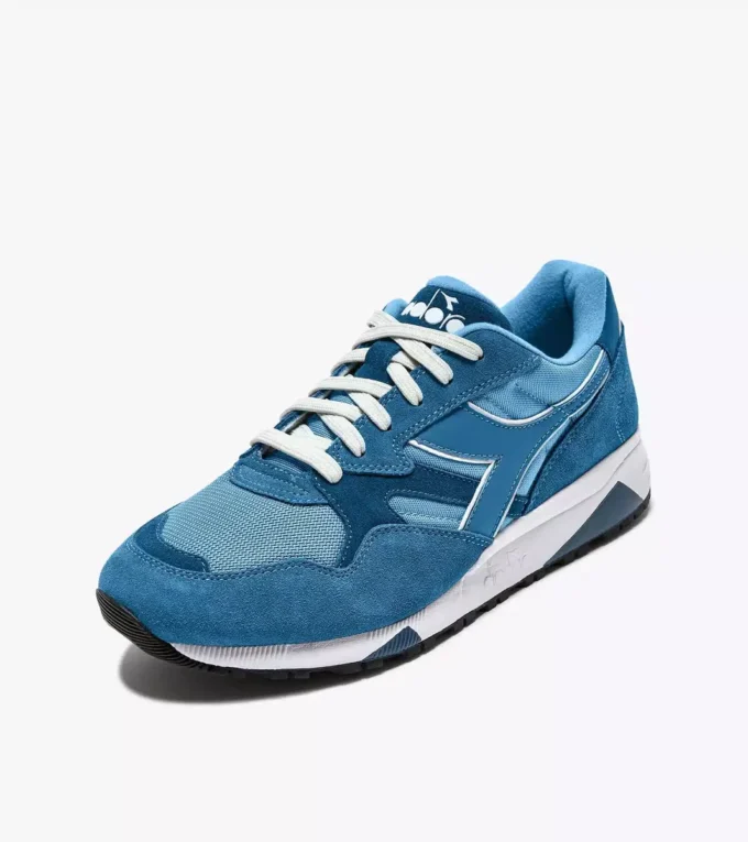 N902 Sporty sneakers N902 Sporty sneakers
