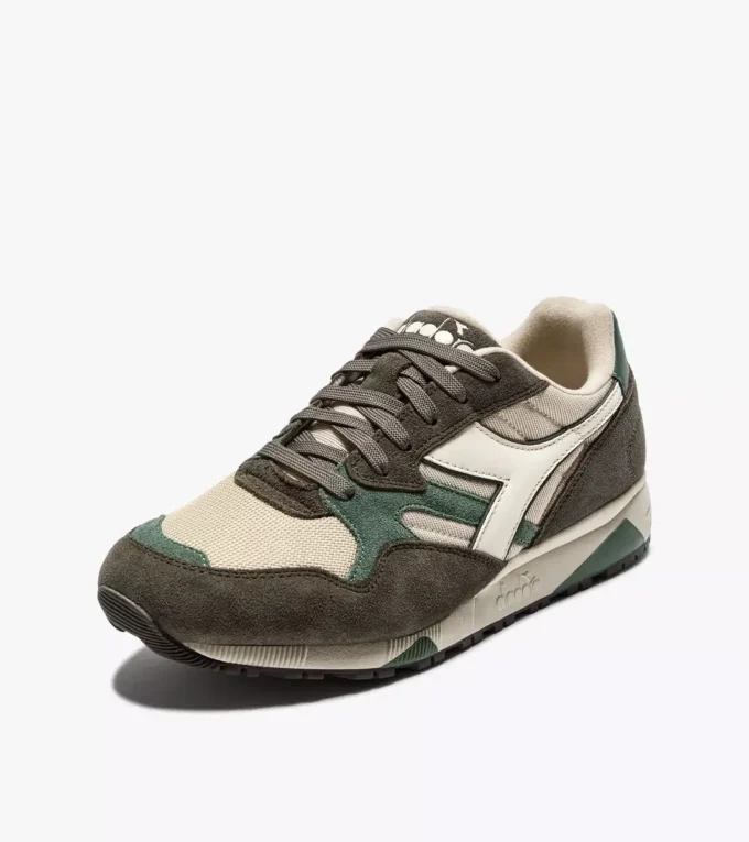 N902 Sporty sneakers N902 Sporty sneakers