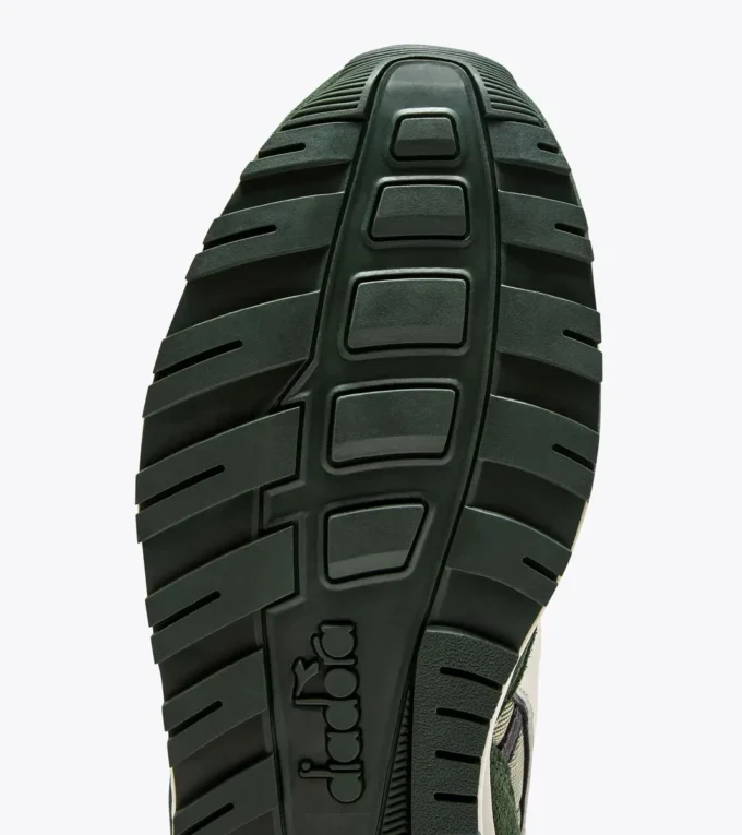 N902 Sporty sneakers N902 Sporty sneakers