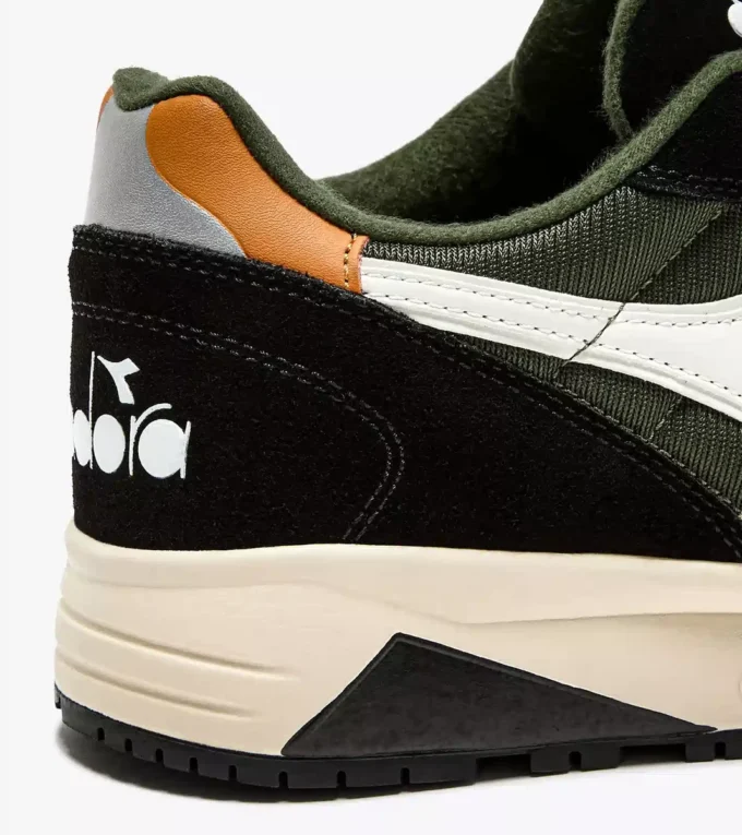 N902 Sporty sneakers N902 Sporty sneakers