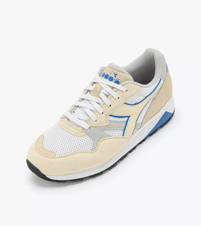 N902 Tech Mesh Sports shoes