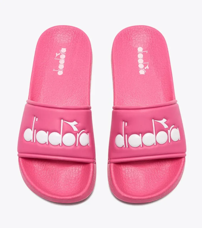 Praia Slippers Praia Slippers