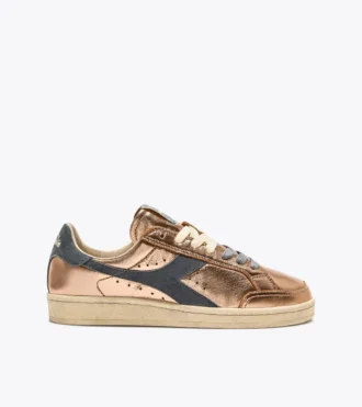 Prestige Metal Used Heritage sneaker made from leather