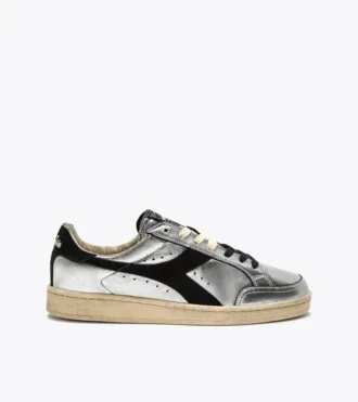 Prestige Metal Used Heritage sneaker made from leather