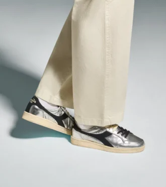 Prestige Metal Used Heritage sneaker made from leather