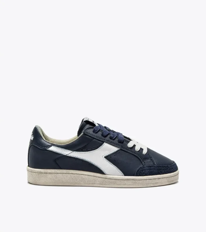 Prestige Used Heritage sneaker made from leather