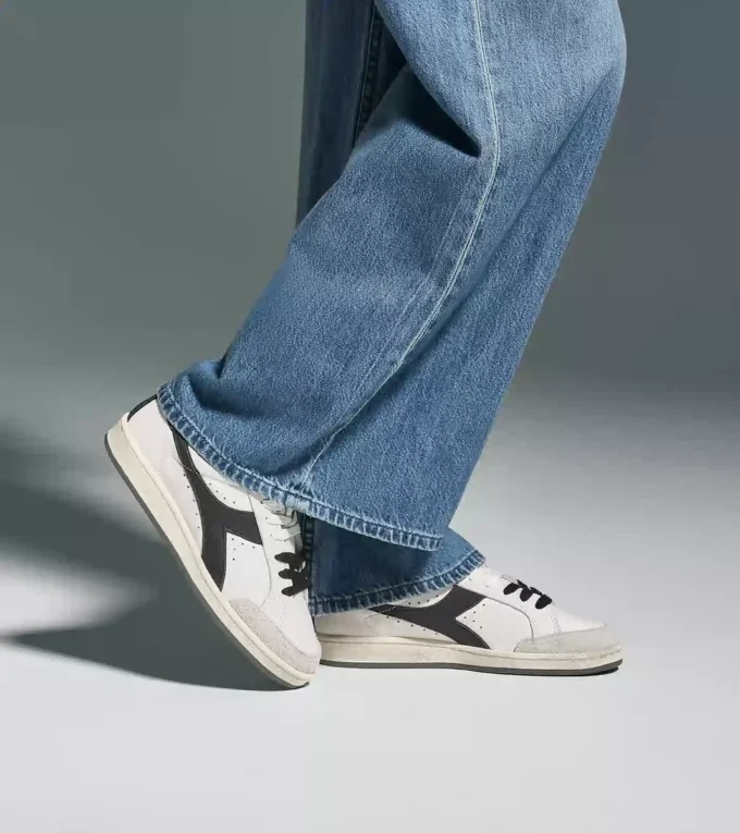 Prestige Used Heritage sneaker made from leather