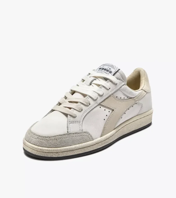Prestige Used Heritage sneaker made from leather