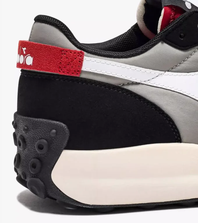 Race Nyl Sporty sneakers – Gender neutral Race Nyl Sporty sneakers – Gender neutral