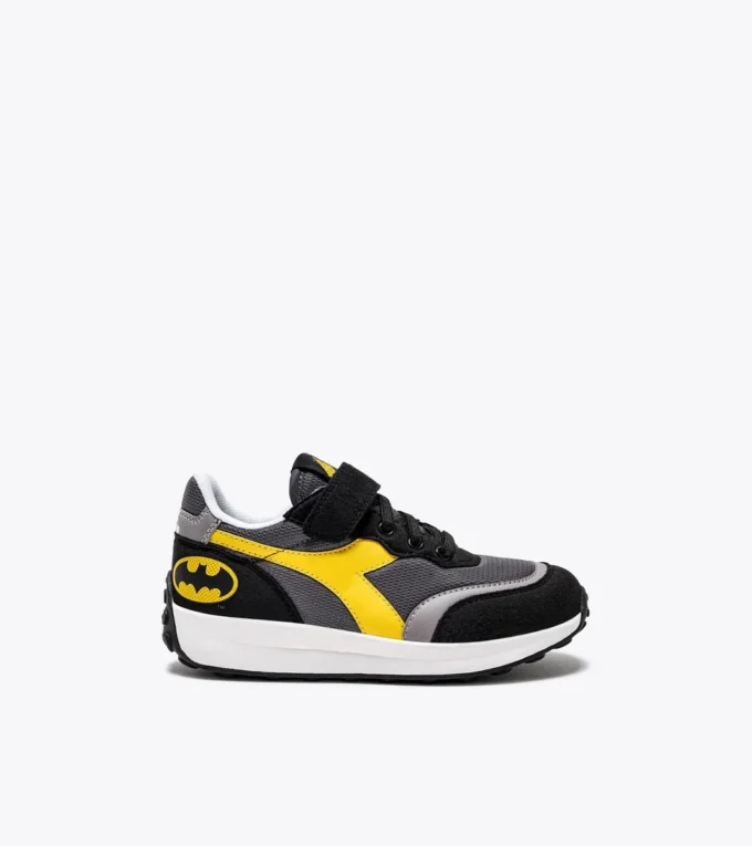 Race Ps Batman Sports sneaker – Boys – 4 to 8 years old Race Ps Batman Sports sneaker – Boys – 4 to 8 years old