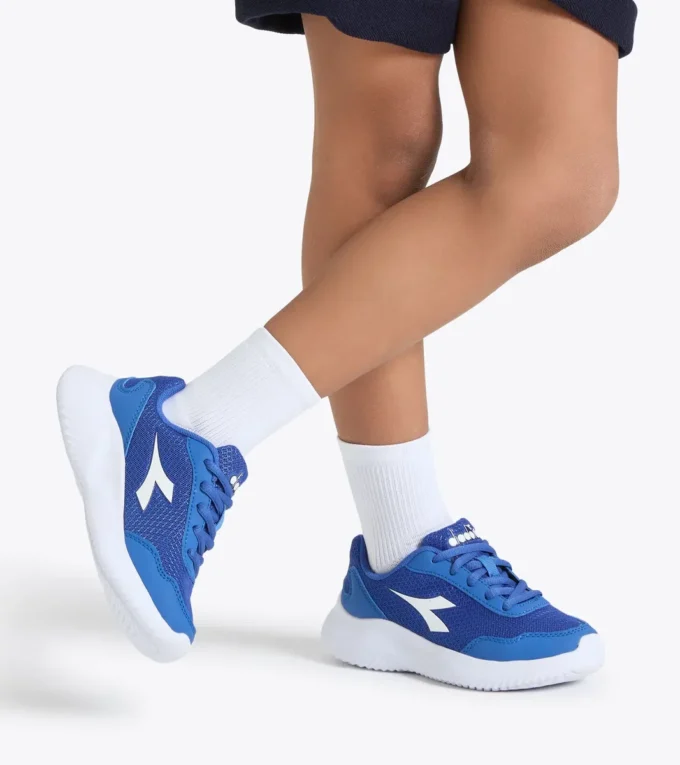 Robin 3 Jr Junior lace-up running shoe – Unisex Robin 3 Jr Junior lace-up running shoe – Unisex