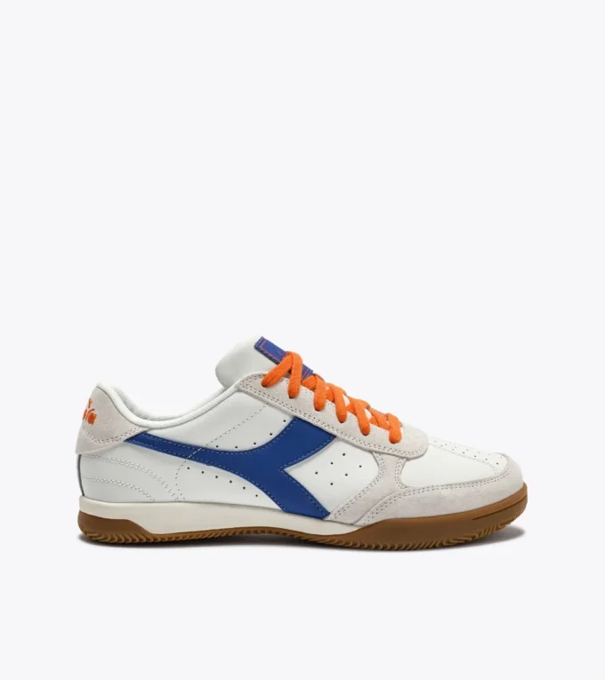 Seoul Indoor Terrace-inspired leather sneakers