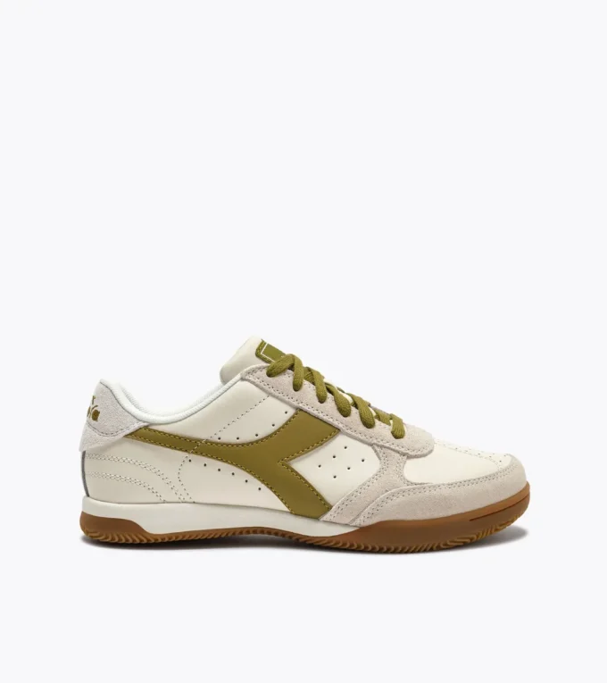 Seoul Indoor Terrace-inspired leather sneakers