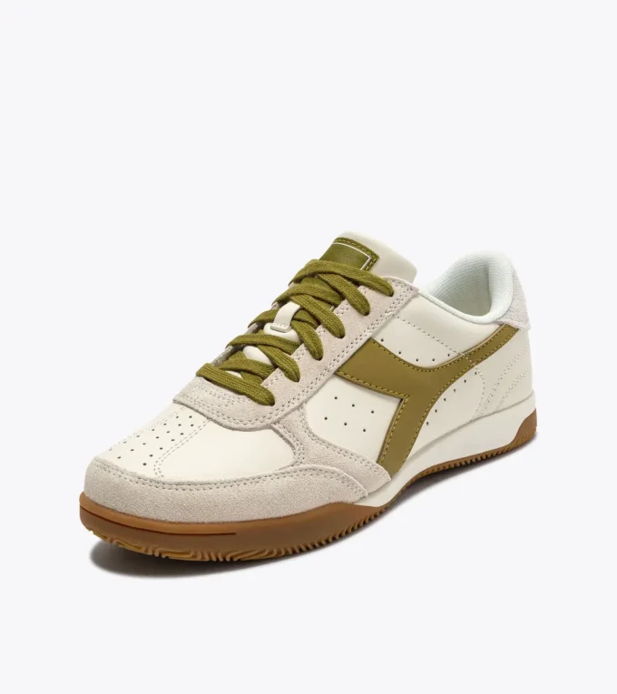 Seoul Indoor Terrace-inspired leather sneakers