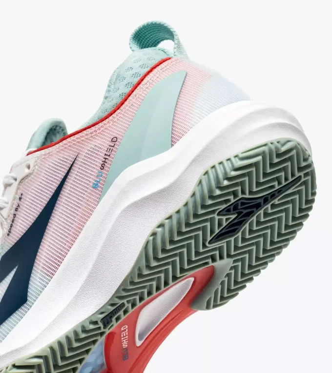 Speed Blushield Fly 4 + W Ag Tennis shoes for hard surfaces or clay Speed Blushield Fly 4 + W Ag Tennis shoes for hard surfaces or clay