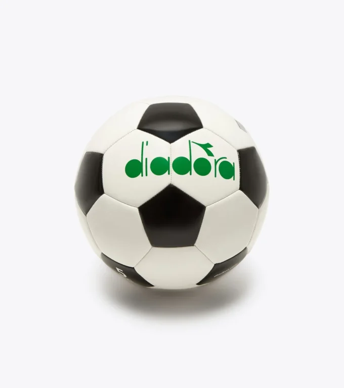 Squadra 5 Soccer ball – size 5 Squadra 5 Soccer ball – size 5