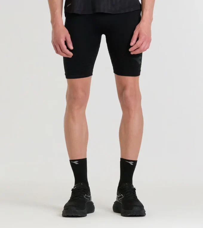 Stratouno Half-Tight Technical shorts for temperature control – Running Stratouno Half-Tight Technical shorts for temperature control – Running