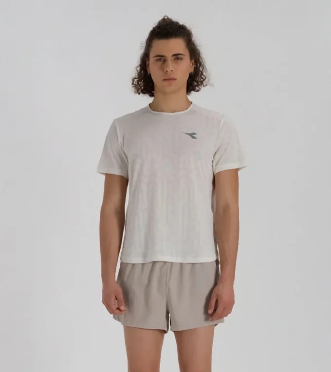 Super Light Ss T-Shirt Running t-shirt – Coolcore light fabric Super Light Ss T-Shirt Running t-shirt – Coolcore light fabric