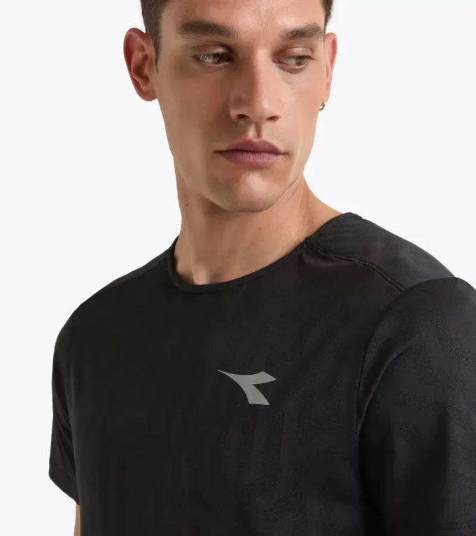 Super Light Ss T-Shirt Running t-shirt – Coolcore light fabric Super Light Ss T-Shirt Running t-shirt – Coolcore light fabric