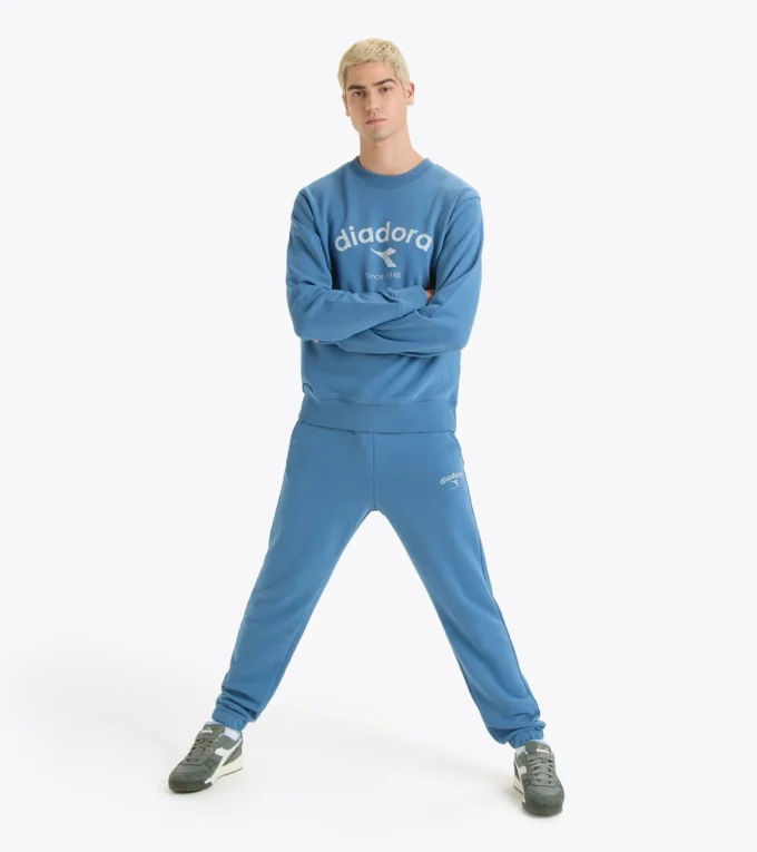Sweatshirt Crew Athl. Logo Crewneck sweatshirt – Gender Neutral Sweatshirt Crew Athl. Logo Crewneck sweatshirt – Gender Neutral